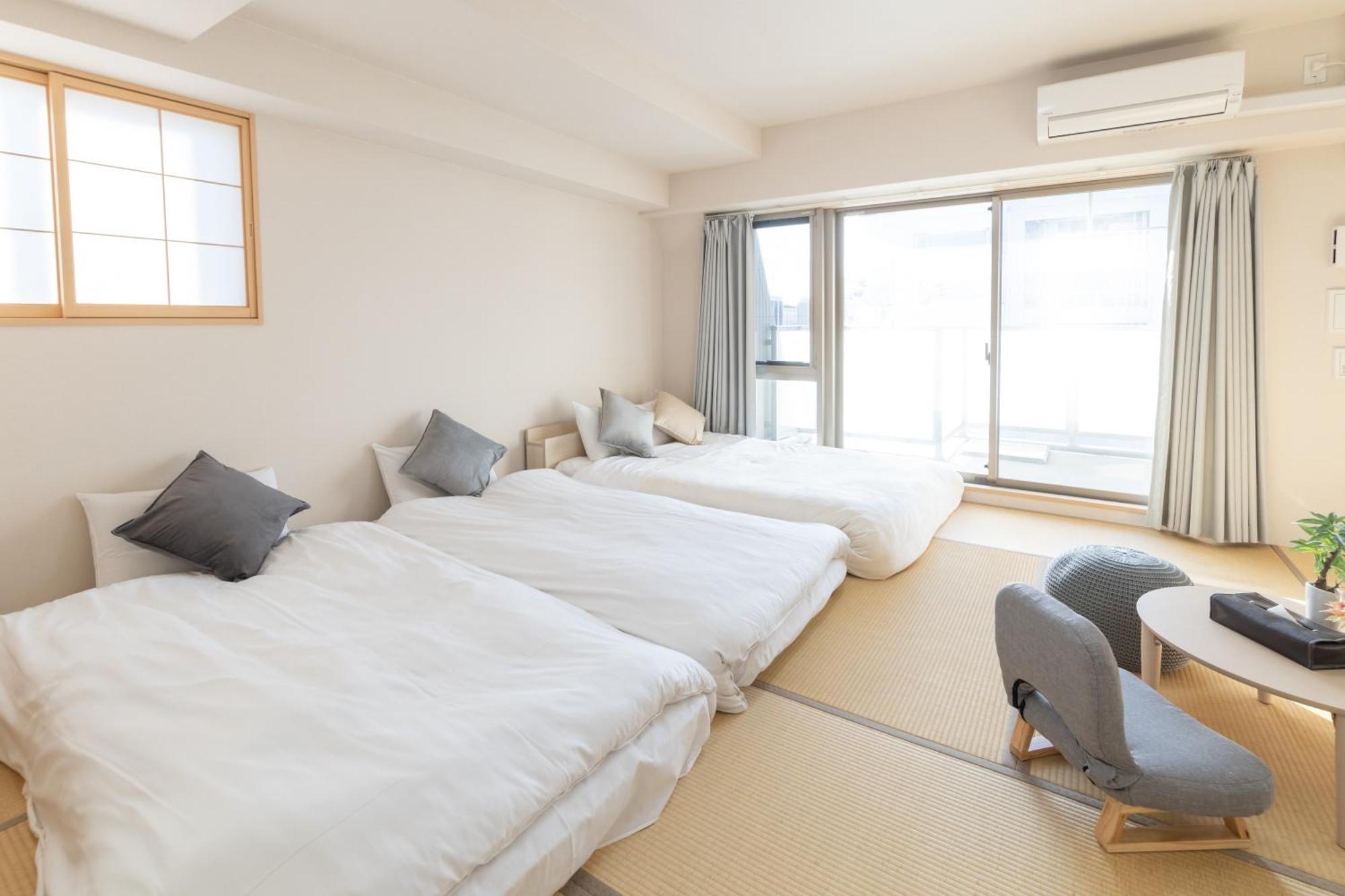 Rewit Building Apartment Осака Екстериор снимка