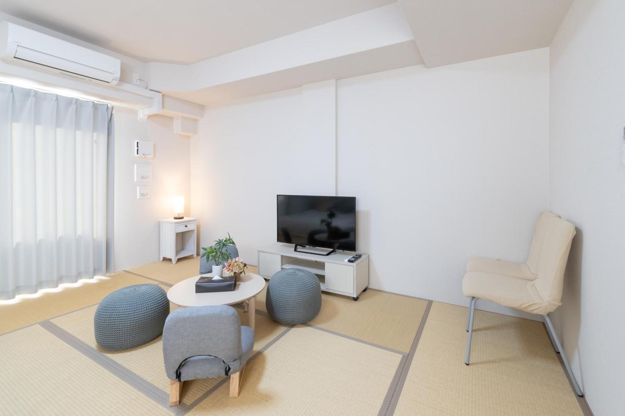 Rewit Building Apartment Осака Стая снимка