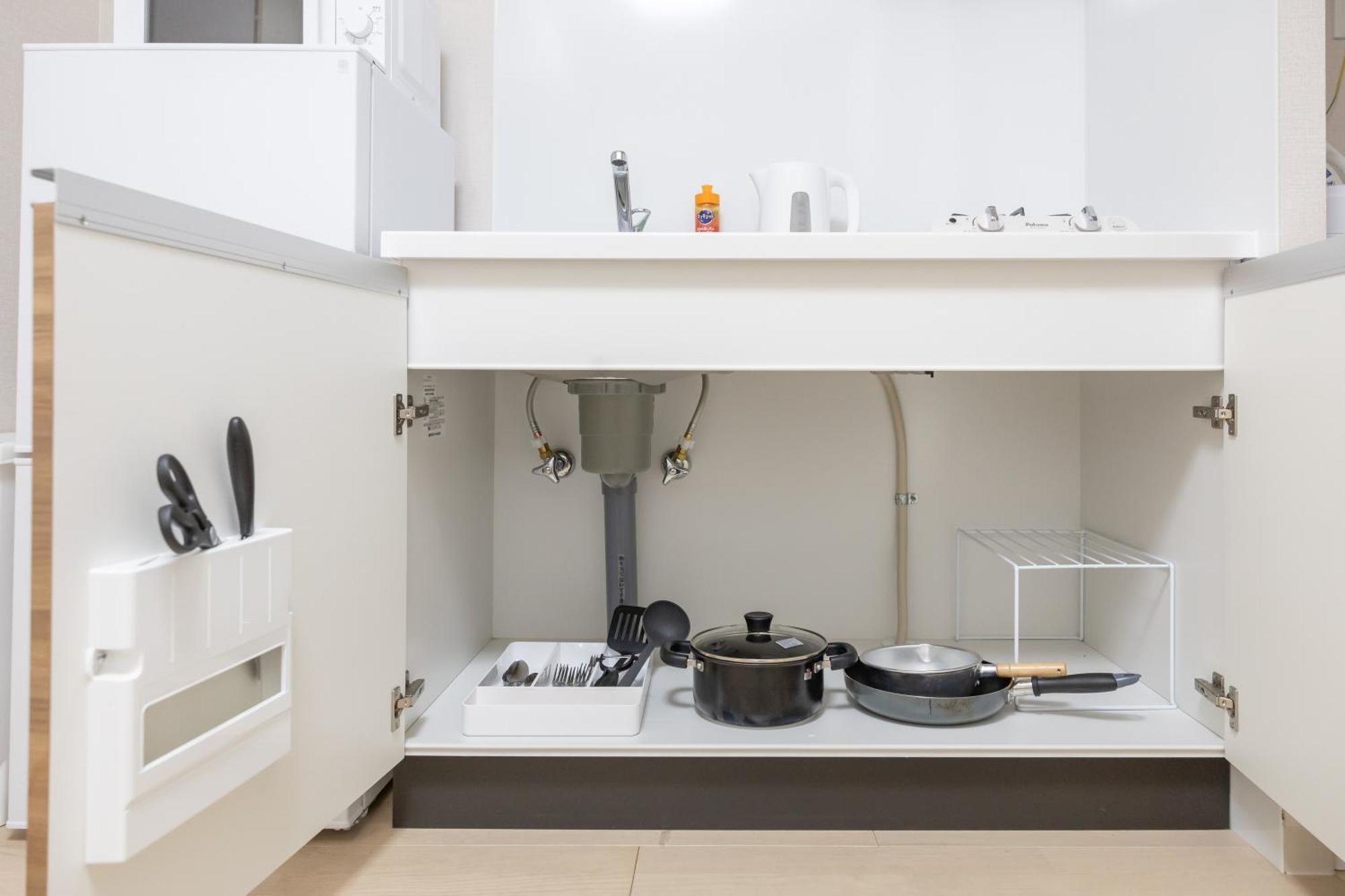 Rewit Building Apartment Осака Екстериор снимка